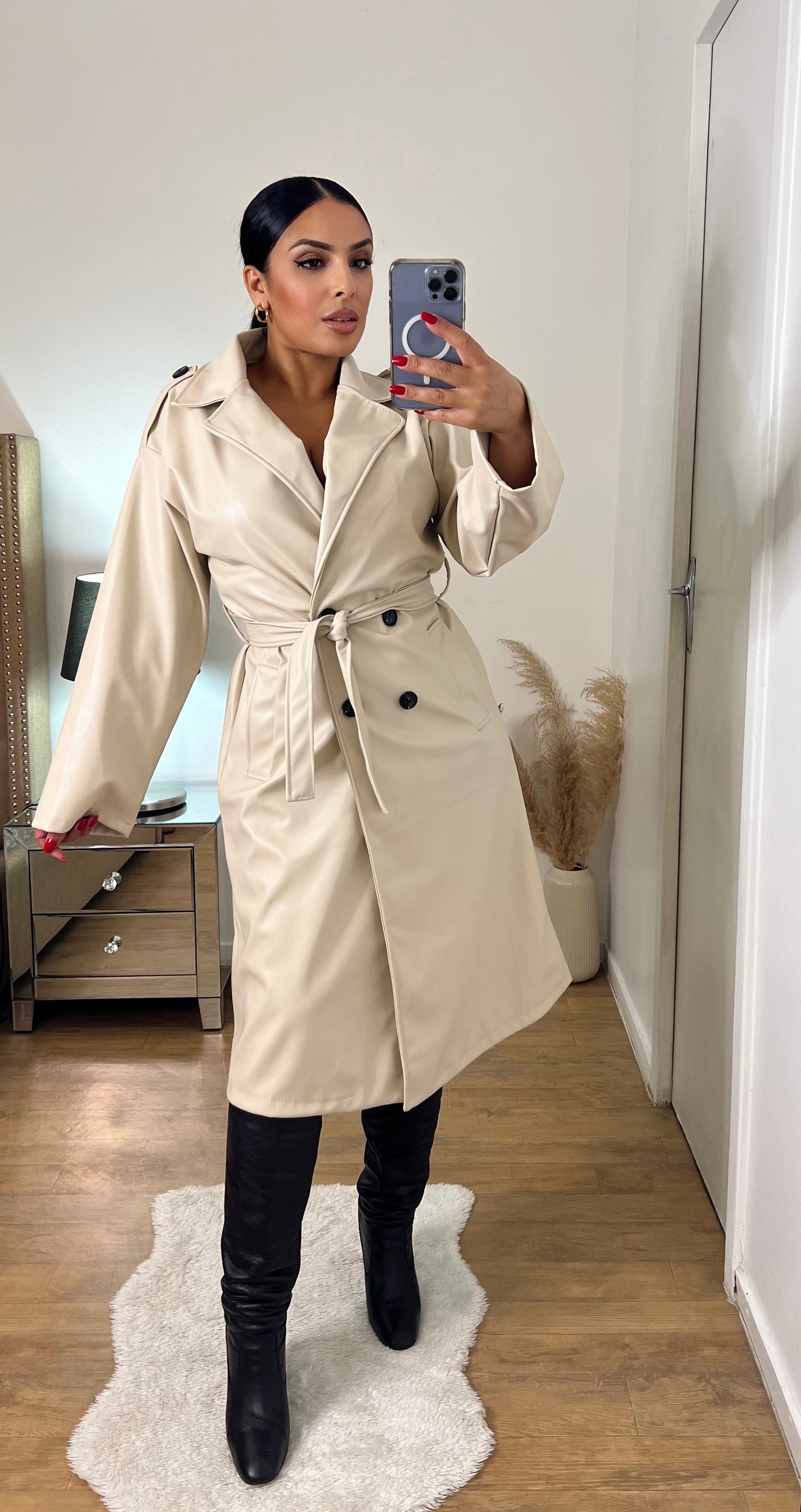 Trench ceinturé en similicuir